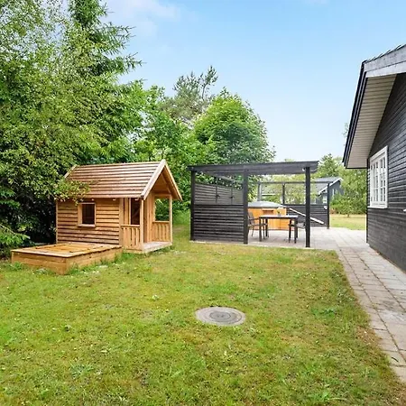 Charming And Family-friendly Сasa de vacaciones Ebeltoft